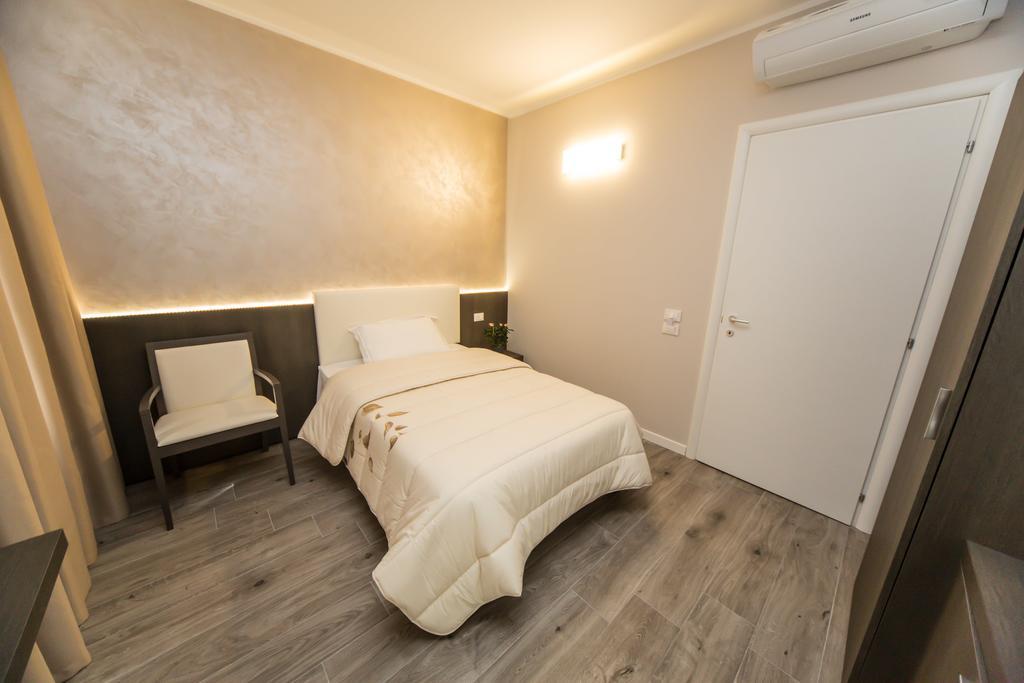 B&B Corte Sul Naviglio Cin I T 0 1 5 0 7 0 C 1 3 X U I L Q C V Cernusco Sul Naviglio Oda fotoğraf
